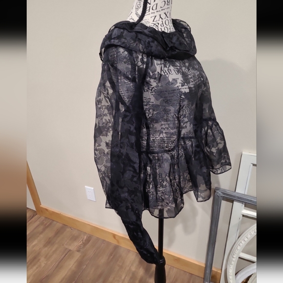 Topshop womens SZ 6 Sheer Blk. Floral layer top Goth, dark fairy,lacey, romantic - Picture 6 of 10